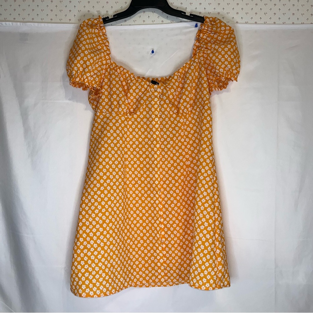 H&M Divided Short Orange Floral Design Size EUR 46 US L